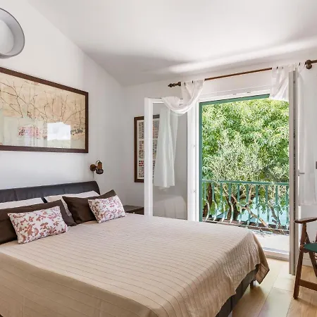 Front Vacation Home, Private Beach, Boat - * Zaglavice