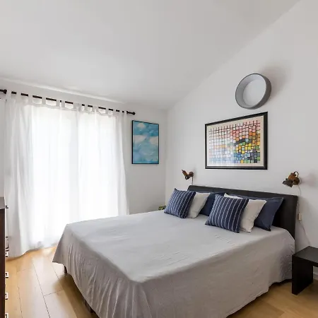 Front Vacation Home, Private Beach, Boat - Zaglavice