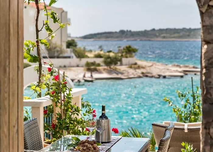 Kanica By Adriatic Sea *